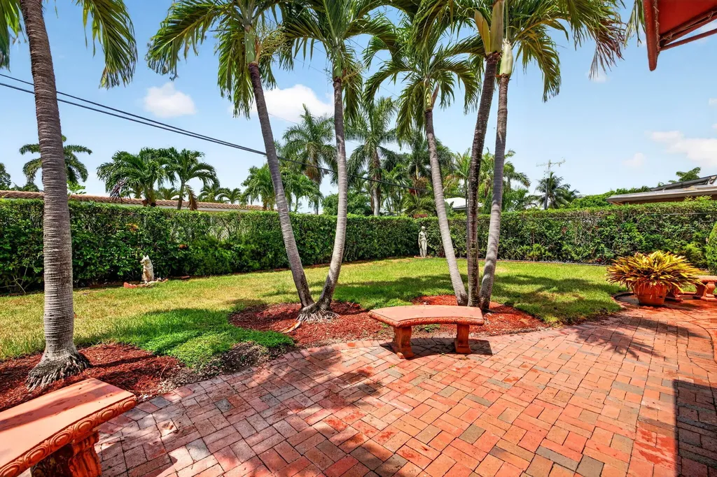 2060 Tropic Isle Lauderdale By The Sea FL 33062