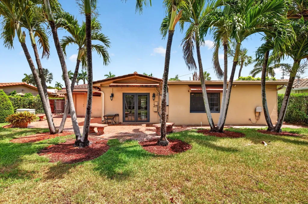 2060 Tropic Isle Lauderdale By The Sea FL 33062