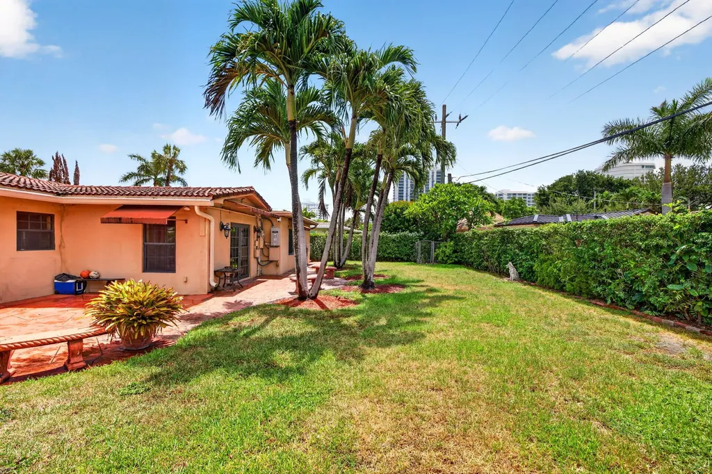 2060 Tropic Isle Lauderdale By The Sea FL 33062
