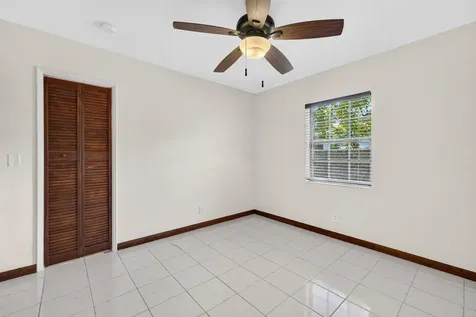2060 Tropic Isle Lauderdale By The Sea FL 33062