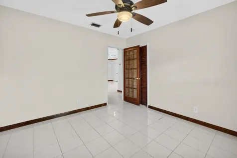 2060 Tropic Isle Lauderdale By The Sea FL 33062