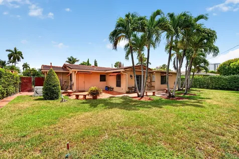 2060 Tropic Isle Lauderdale By The Sea FL 33062