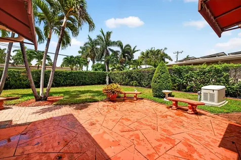 2060 Tropic Isle Lauderdale By The Sea FL 33062
