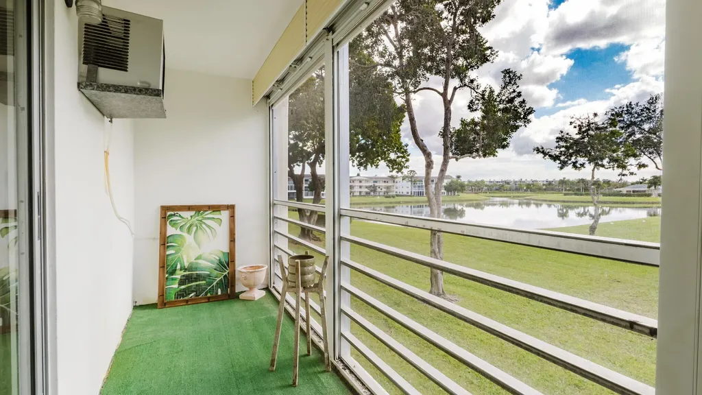272 Preston G Way Boca Raton FL 33434