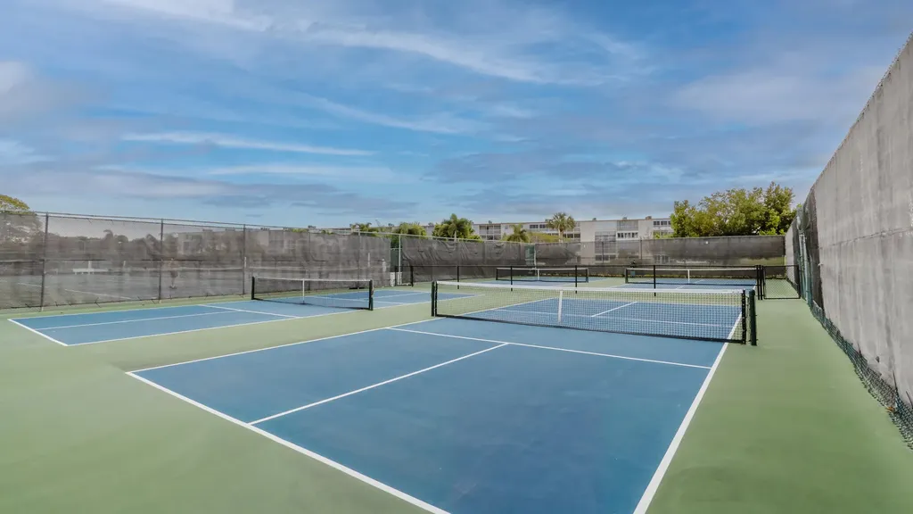 272 Preston G Way Boca Raton FL 33434