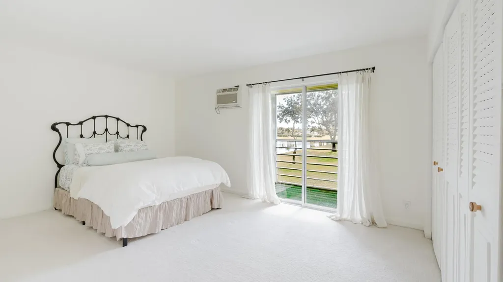 272 Preston G Way Boca Raton FL 33434