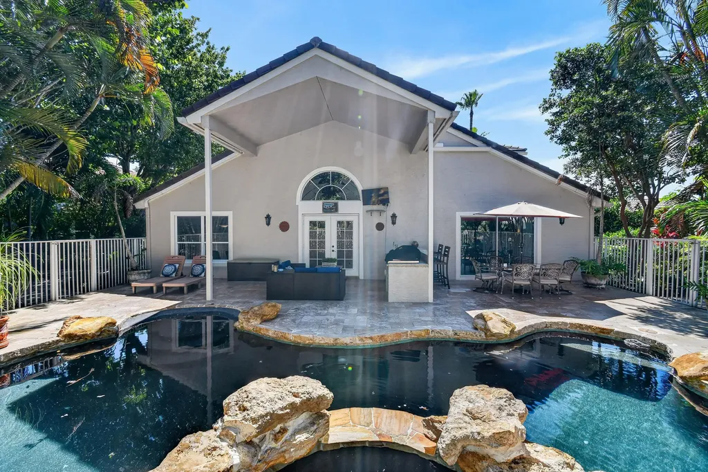 276 Swan Lane Jupiter FL 33458