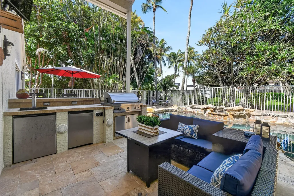 276 Swan Lane Jupiter FL 33458