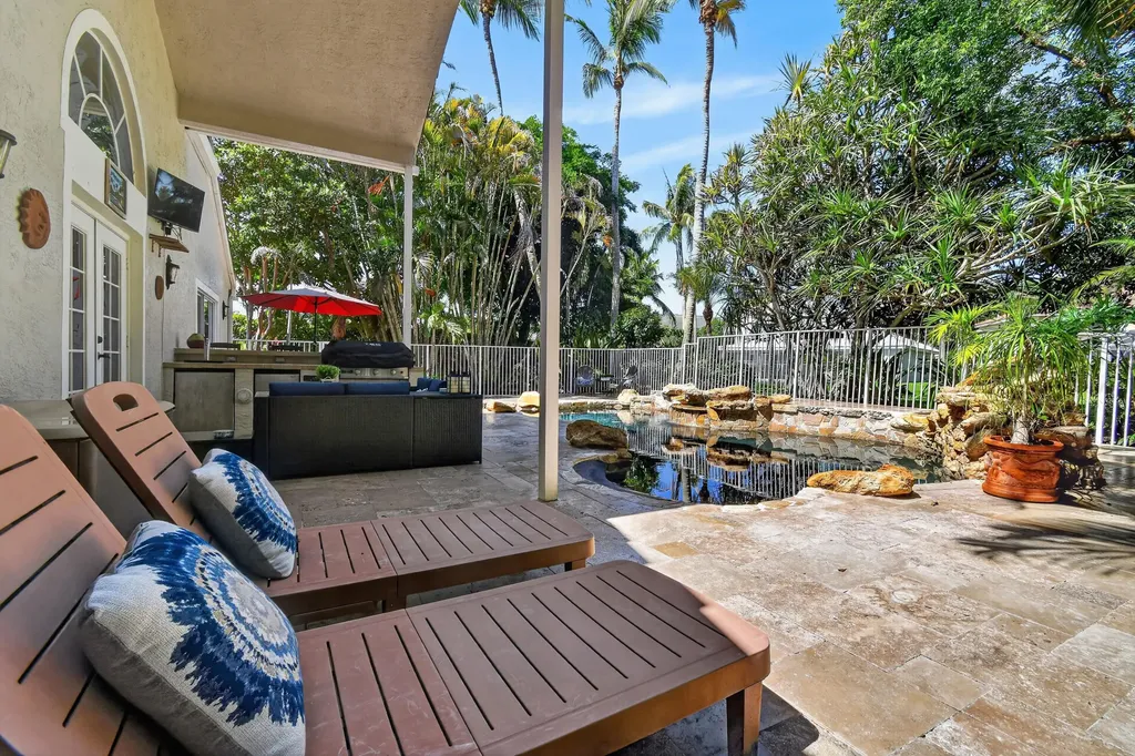276 Swan Lane Jupiter FL 33458