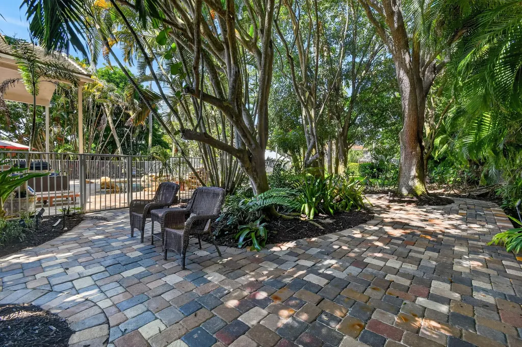 276 Swan Lane Jupiter FL 33458