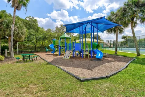 276 Swan Lane Jupiter FL 33458
