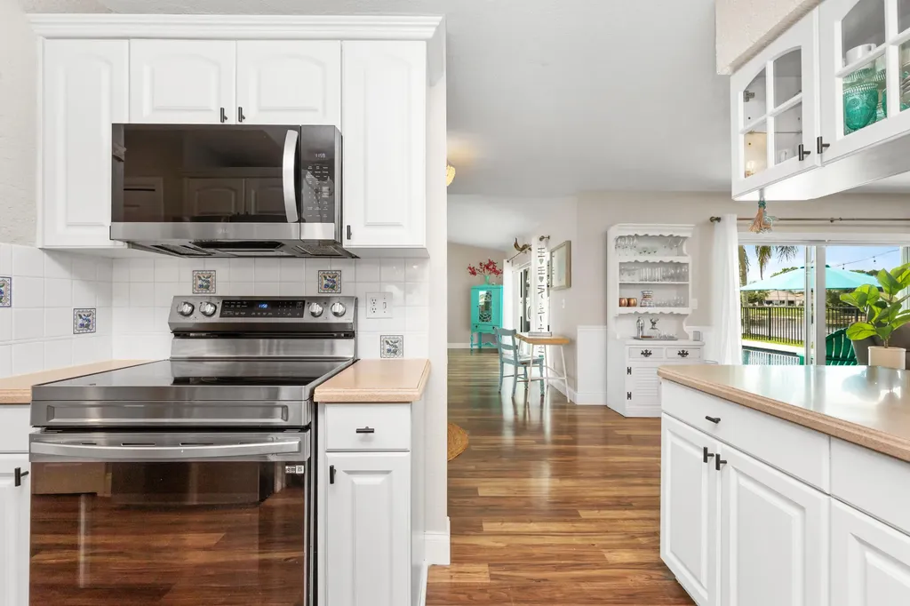 1222 NW 113th Terrace Coral Springs FL 33071