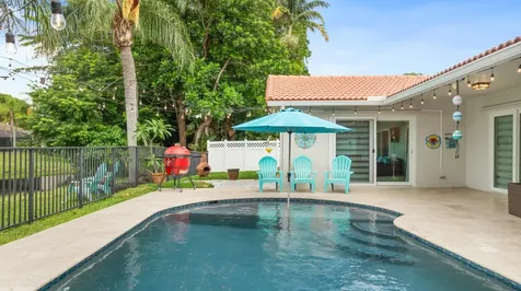 1222 NW 113th Terrace Coral Springs FL 33071