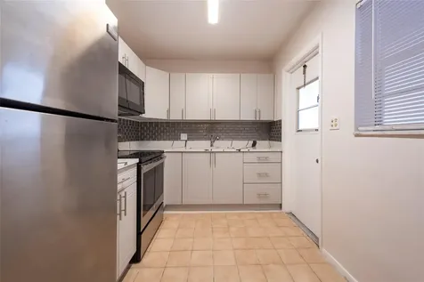 1310 NW 43rd Avenue Lauderhill FL 33313