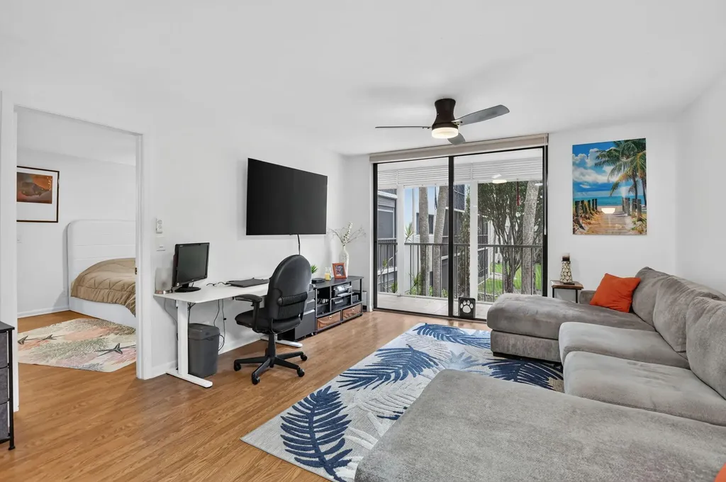 5280 Las Verdes Circle Delray Beach FL 33484