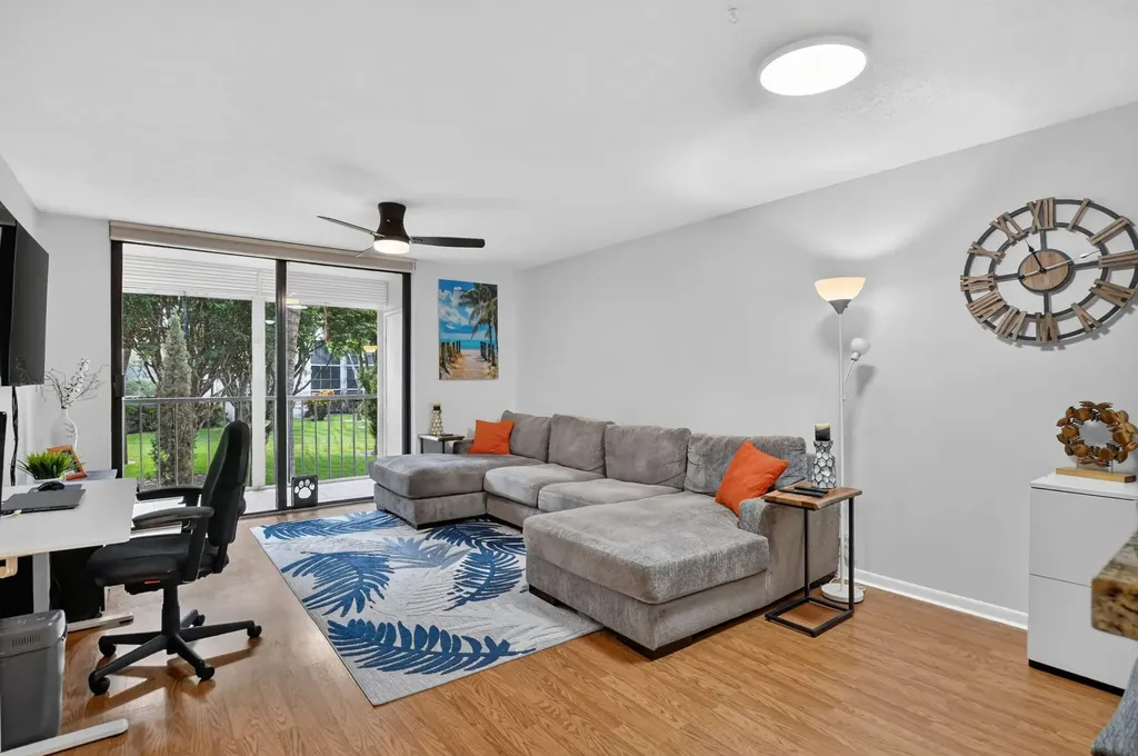 5280 Las Verdes Circle Delray Beach FL 33484