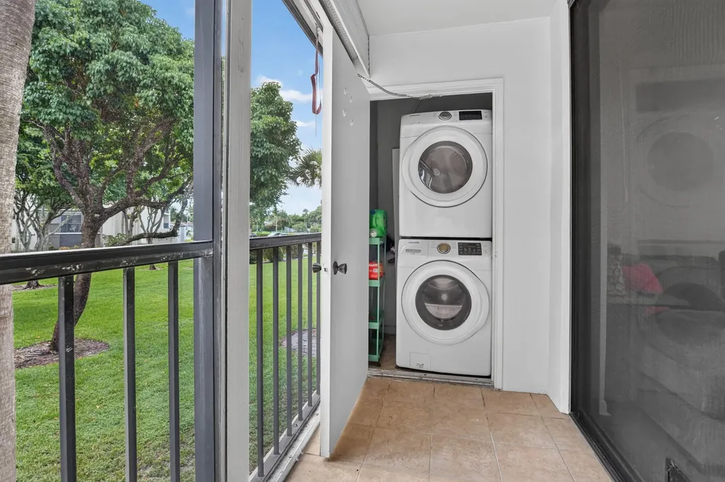 5280 Las Verdes Circle Delray Beach FL 33484