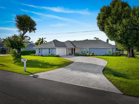 4800 Eagle Drive Fort Pierce FL 34951