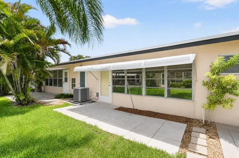 1007 South Drive Delray Beach FL 33445
