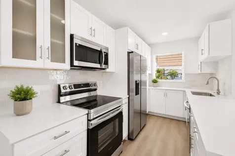 1007 South Drive Delray Beach FL 33445