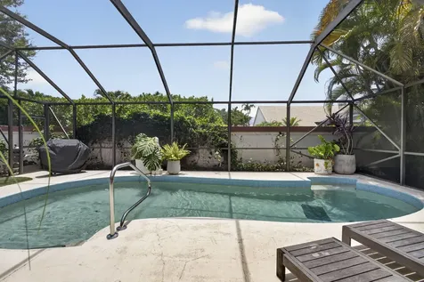 2613 Mohawk Circle West Palm Beach FL 33409