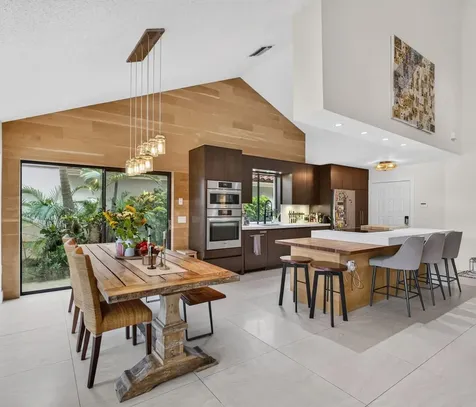 2613 Mohawk Circle West Palm Beach FL 33409
