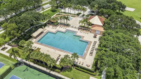 2613 Mohawk Circle West Palm Beach FL 33409