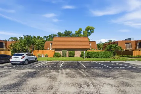 1438 Park Shore Circle Fort Myers FL 33901