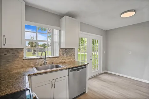 417 SW 8th Avenue Delray Beach FL 33444