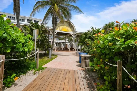 417 SW 8th Avenue Delray Beach FL 33444