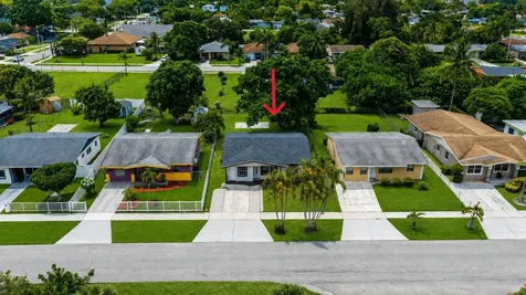 417 SW 8th Avenue Delray Beach FL 33444