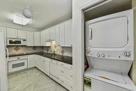 4020 W Palm Aire Drive Pompano Beach FL 33069