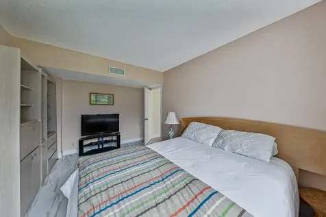 4020 W Palm Aire Drive Pompano Beach FL 33069