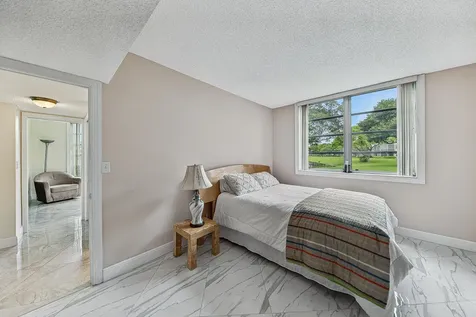 4020 W Palm Aire Drive Pompano Beach FL 33069