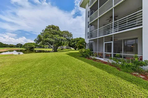 4020 W Palm Aire Drive Pompano Beach FL 33069