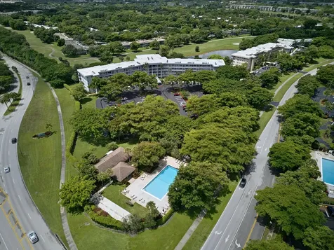 4020 W Palm Aire Drive Pompano Beach FL 33069