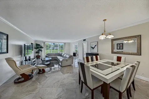 4020 W Palm Aire Drive Pompano Beach FL 33069
