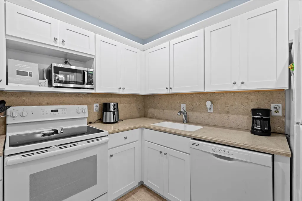 400 S Cypress Road Pompano Beach FL 33060