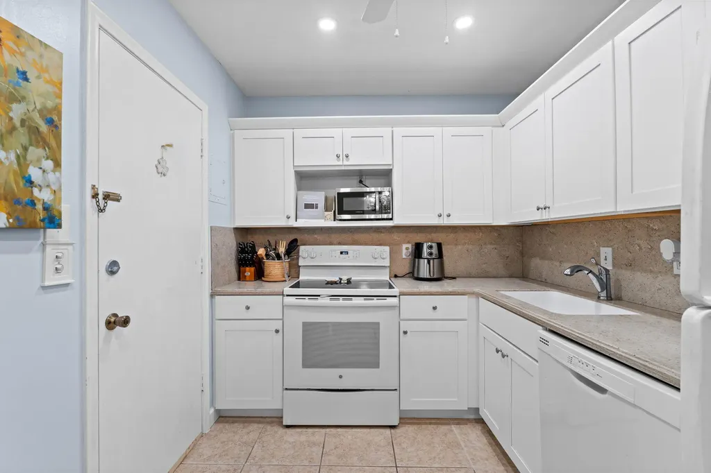400 S Cypress Road Pompano Beach FL 33060