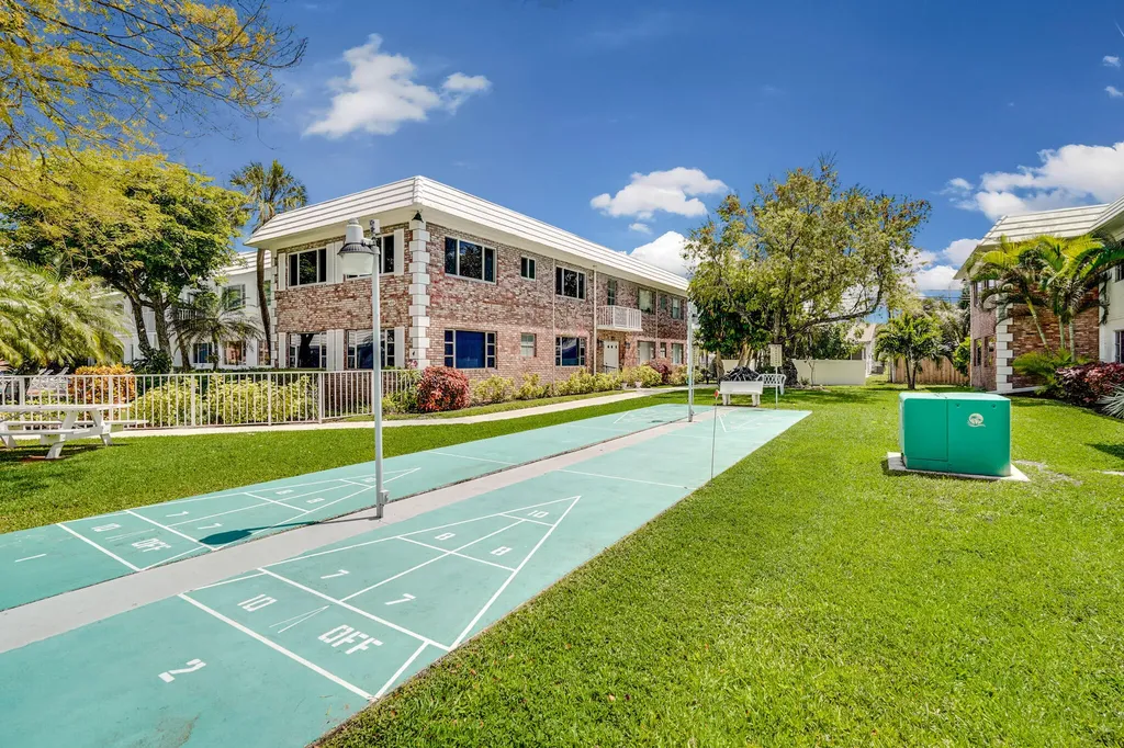 400 S Cypress Road Pompano Beach FL 33060