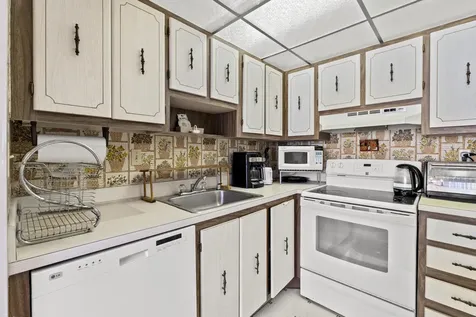 362 Burgundy H Delray Beach FL 33484