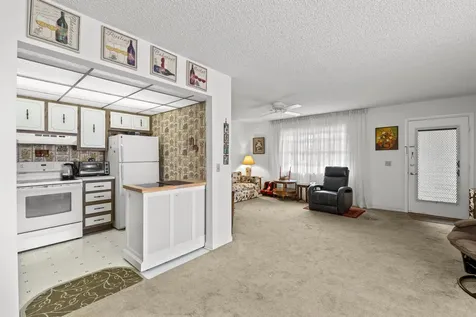 362 Burgundy H Delray Beach FL 33484