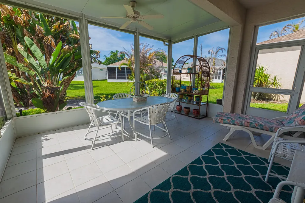 517 NW Galatone Court Port St Lucie FL 34986