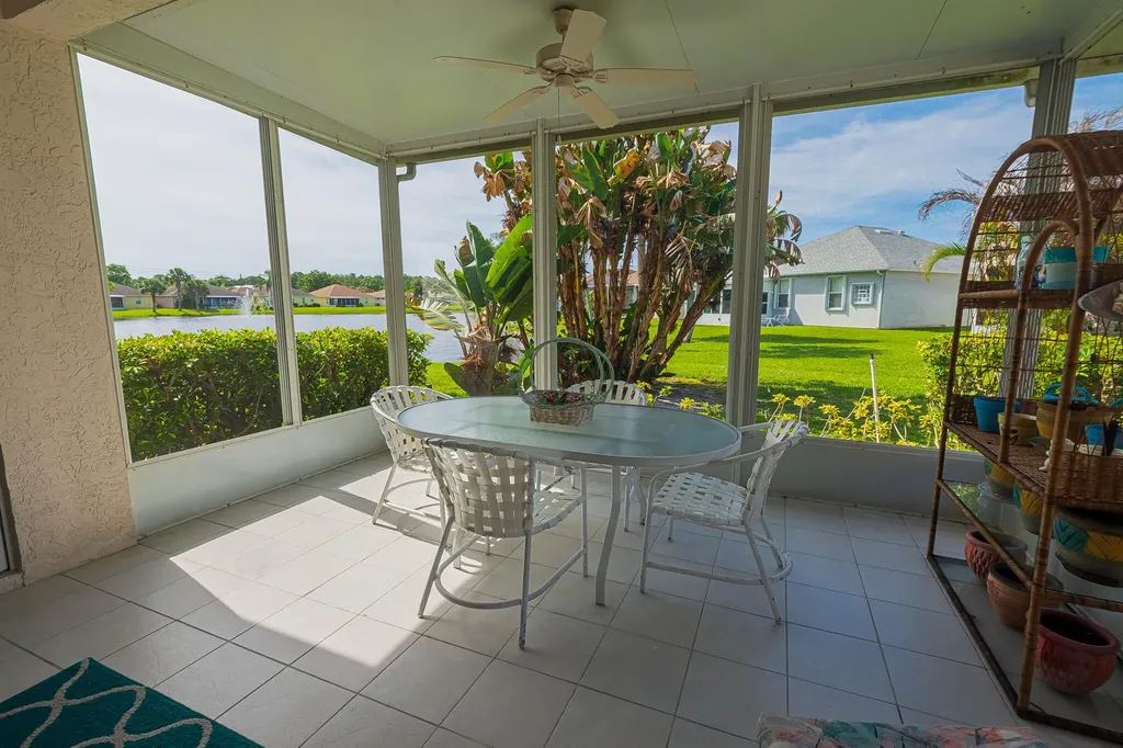 517 NW Galatone Court Port St Lucie FL 34986