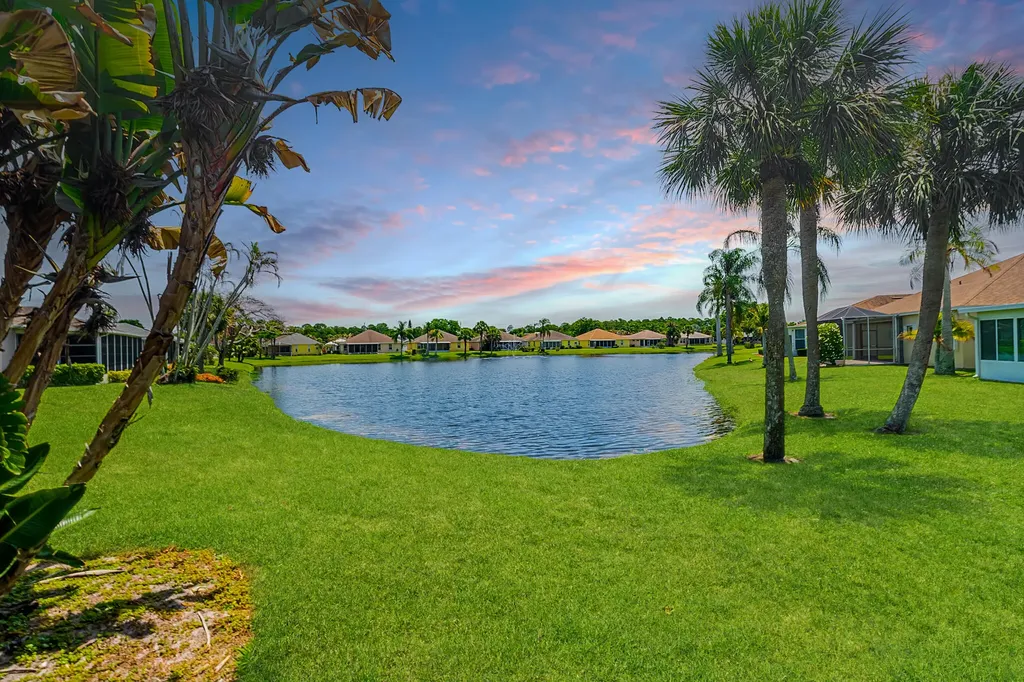517 NW Galatone Court Port St Lucie FL 34986