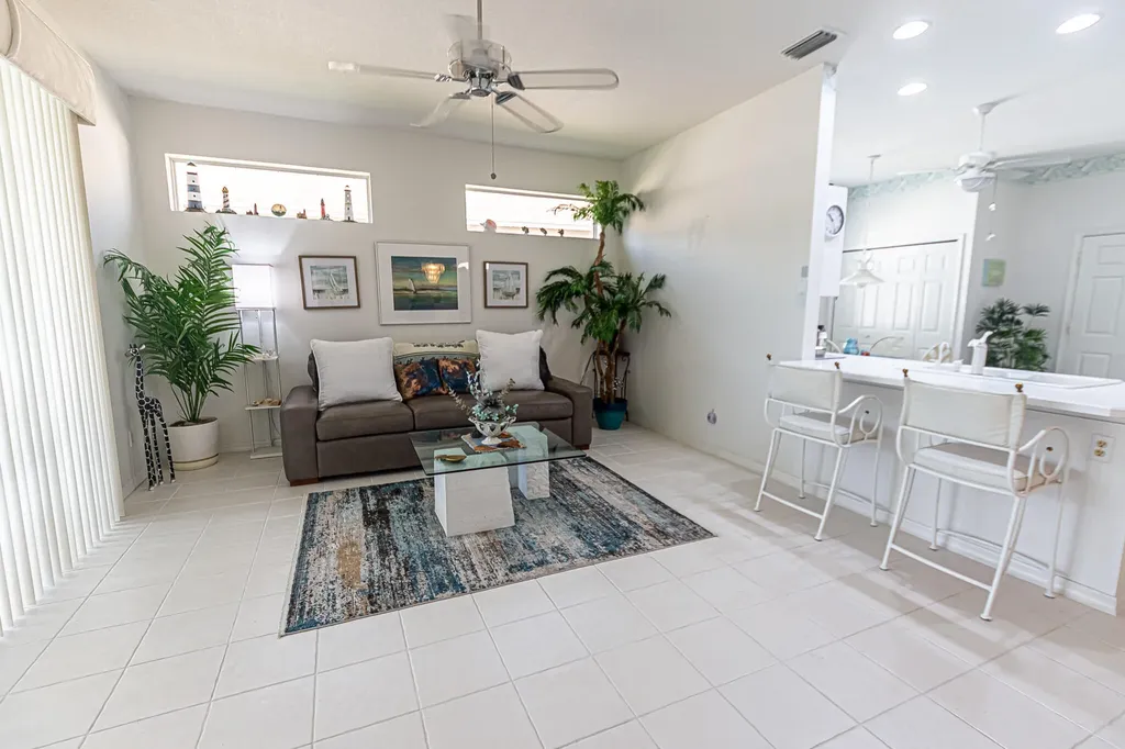 517 NW Galatone Court Port St Lucie FL 34986