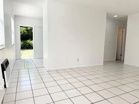 147 W 17th Street Riviera Beach FL 33404