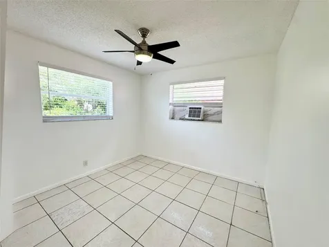 147 W 17th Street Riviera Beach FL 33404