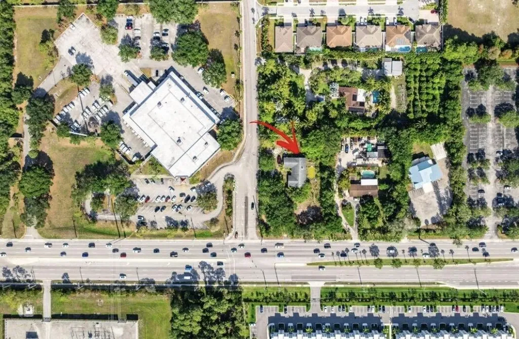 4390 S Jog Road Greenacres FL 33463