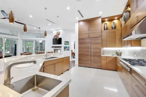 1313 Seabreeze Boulevard Fort Lauderdale FL 33316
